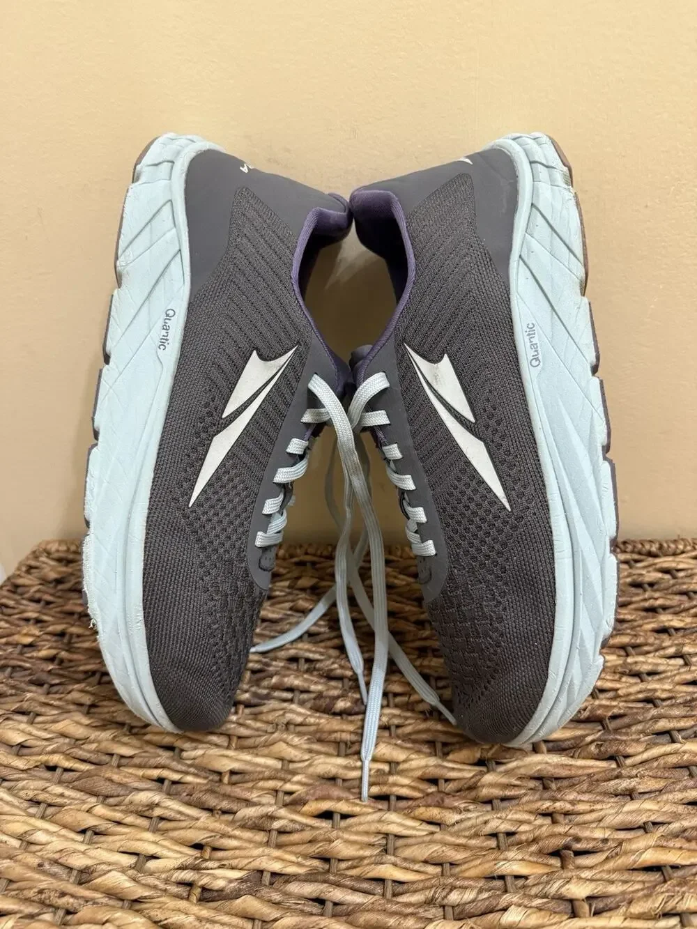 Altra Torin 4.5 Plush Quantic Dark Gray Road Running Shoes Womens Size 12